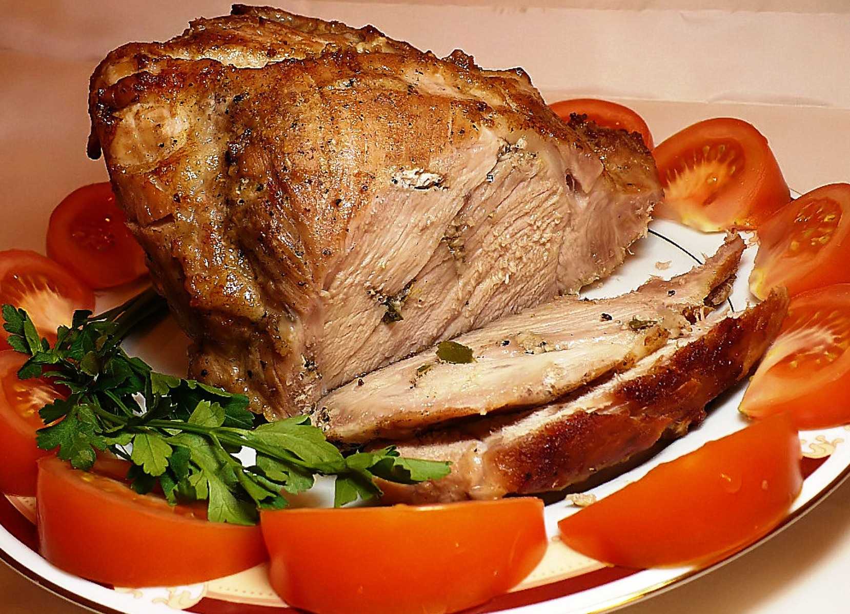 Буженина в мультиварке из свинины и говядины: рецепты приготовления в фольге