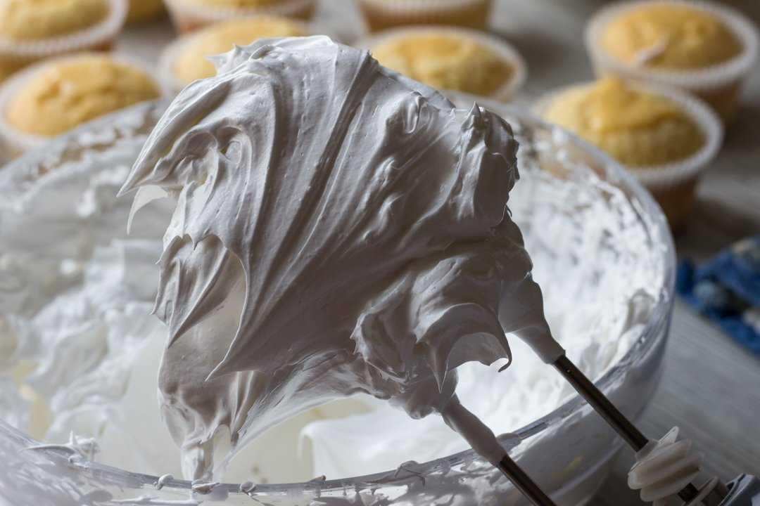 Как сделать крем для торта в домашних условиях: простые рецепты с фото