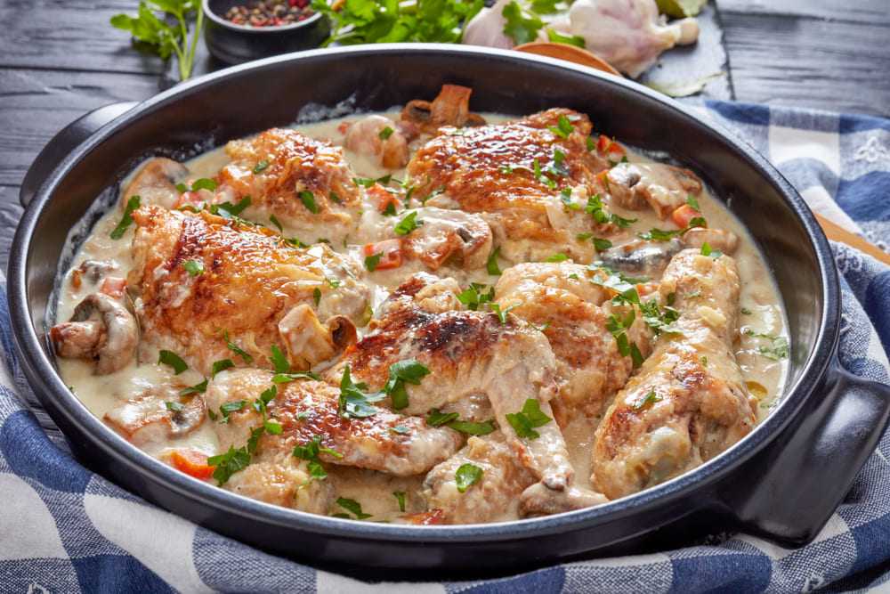 Как приготовить фрикасе из курицы по классическому рецепту с фото