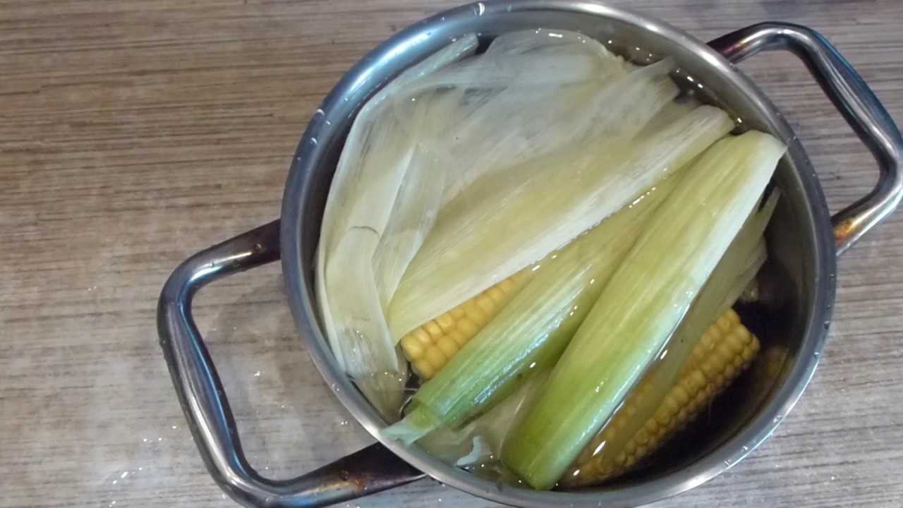 Как варить кукурузу в початках — пошаговые рецепты приготовления