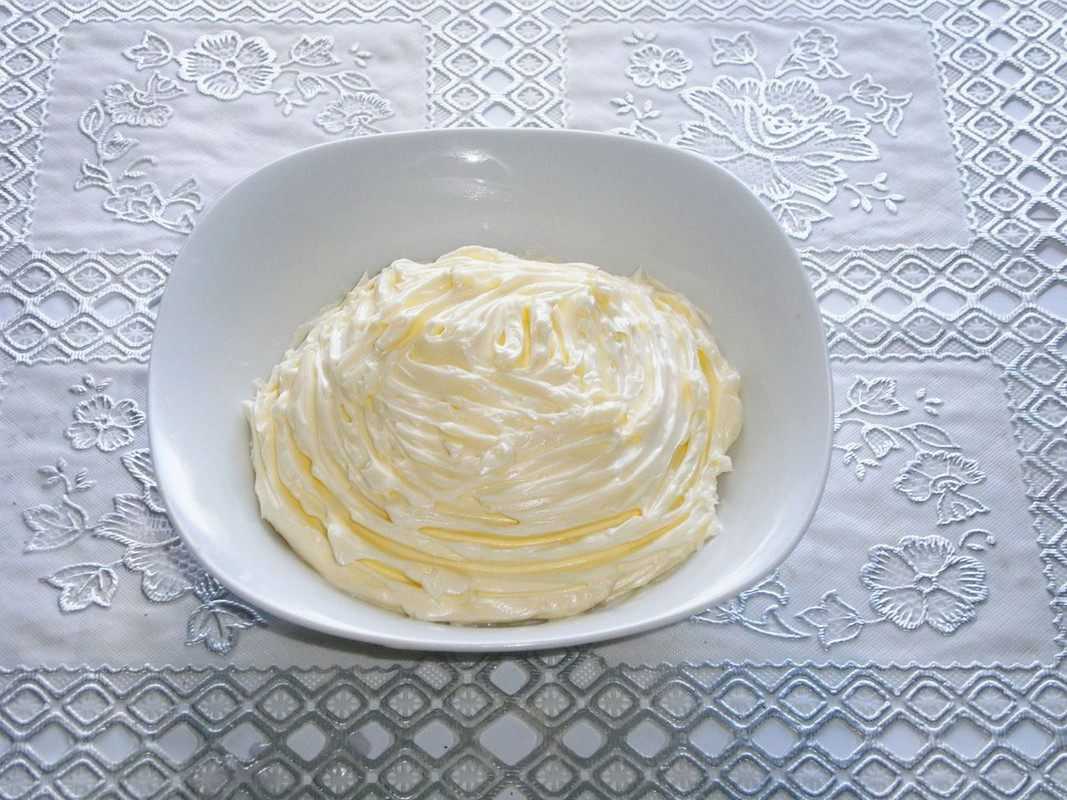 Как сделать крем для торта из сгущенки и масла по пошаговому рецепту