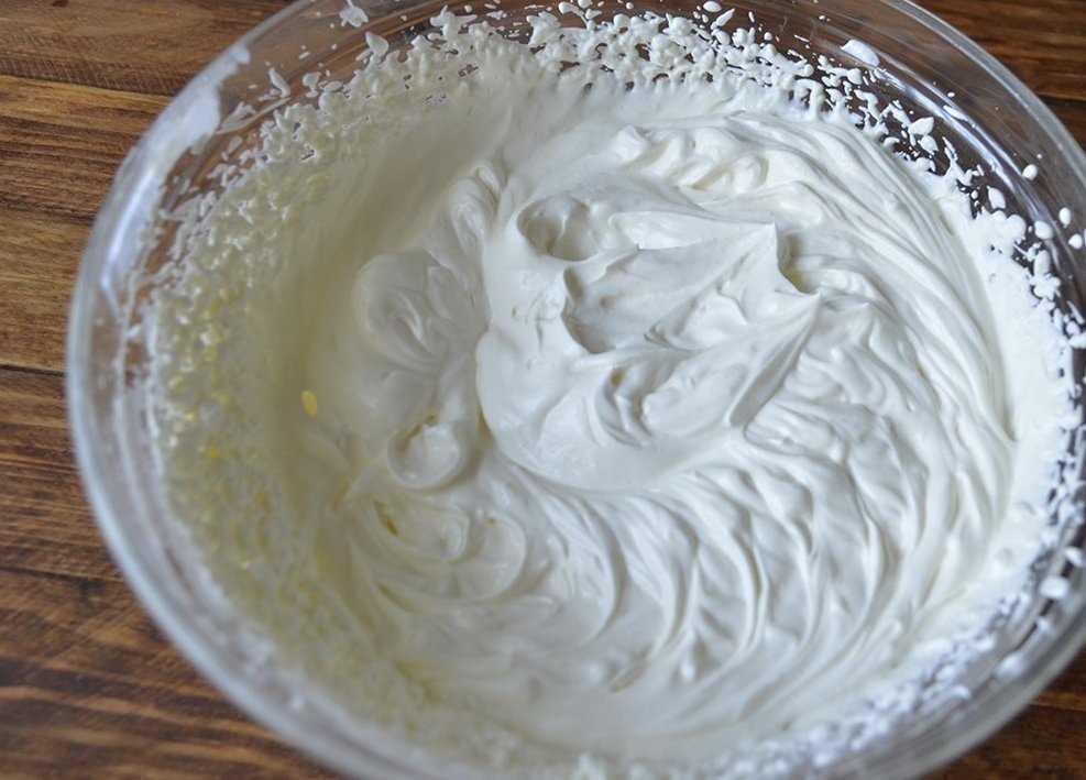 Как приготовить творожно-сметанный крем для торта с фото и видео