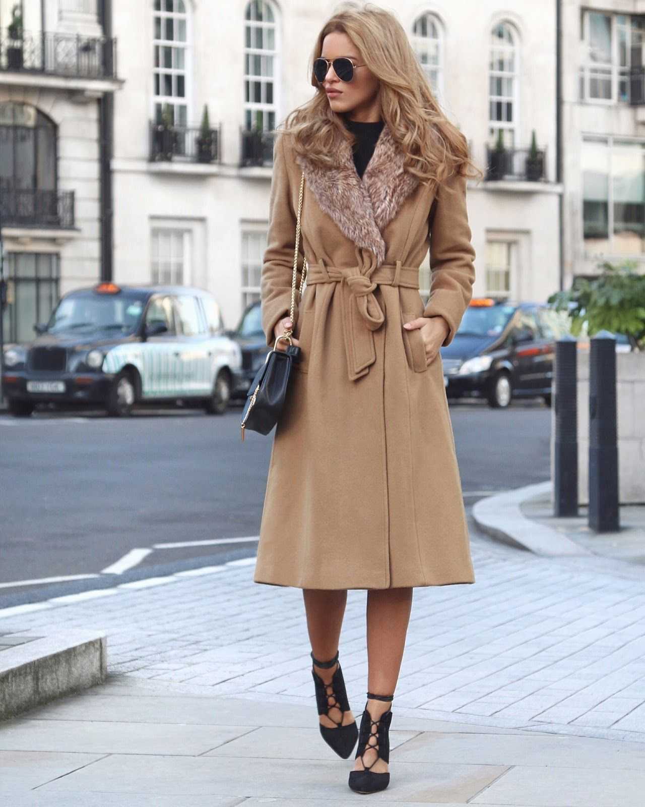 Пальто коричневое женское длинное с чем носить