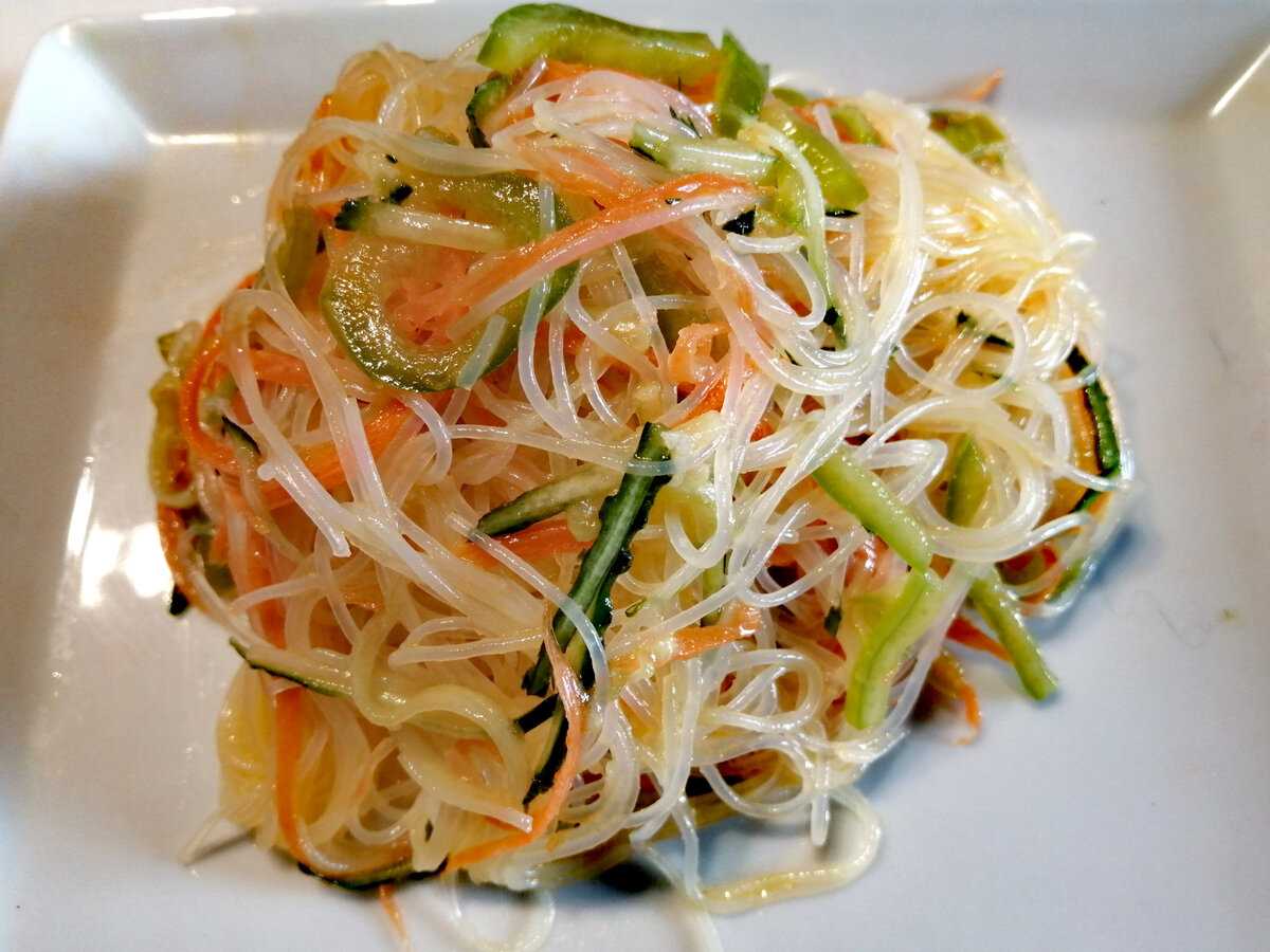 Салат из фунчозы: рецепты