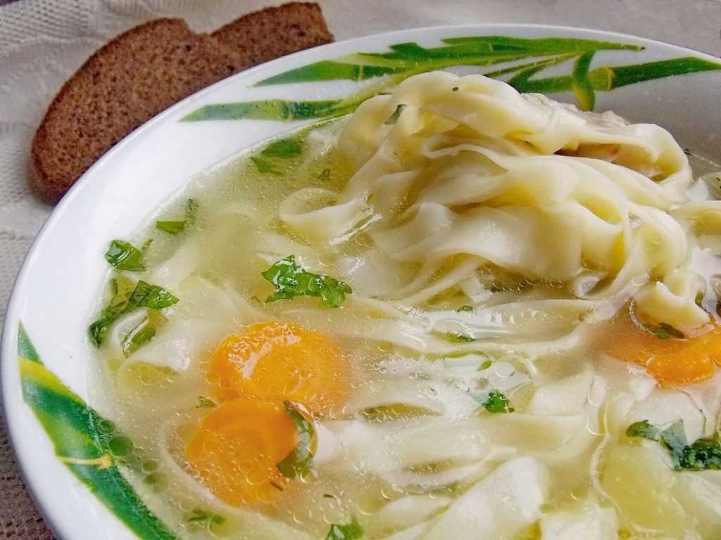 Суп лапша с курицей по-домашнему — 7 рецептов