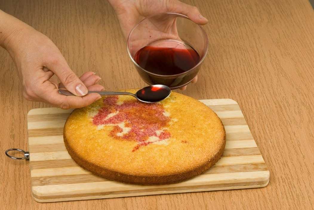 Чем пропитать бисквит и рецепты приготовления сиропов для пропитки торта