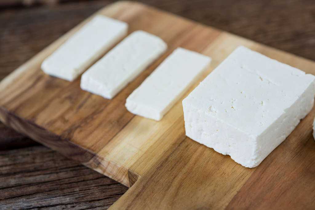 Рулет из сыра, 3 лучших рецепта приготовления