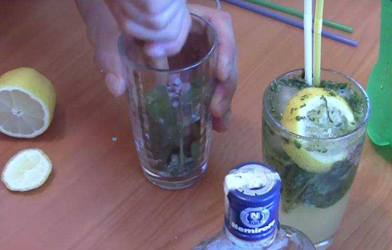 Как приготовить алкогольный мохито в домашних условиях